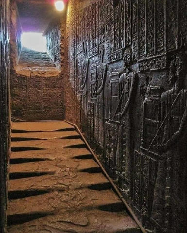 Храм богині Хатор, Єгипет 🗿 Занедбаний Світ