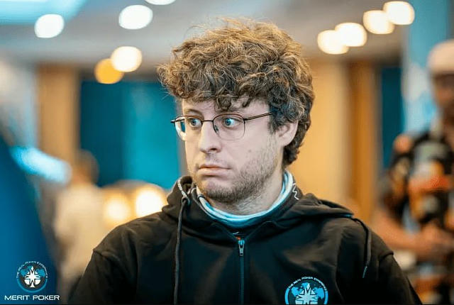 👍 Від двох блайндів до $150,000: Карбо Санта-Марія творить диво, але поступається Чжену 👍 У Північному Кіпрі завершився гол