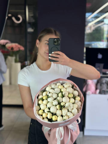 #букетик 51 півонія 8310грн