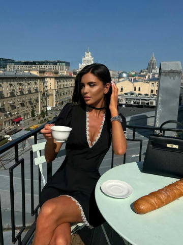 Сукня 🌟Мод 488862 📐Розмір 42, 44 🧶Тканина костюмка + мереживо Якість 🔥 💵 Ціна 560 грн Розмір С: ОГ: 84-86 ОТ: 66-68 ОС: 
