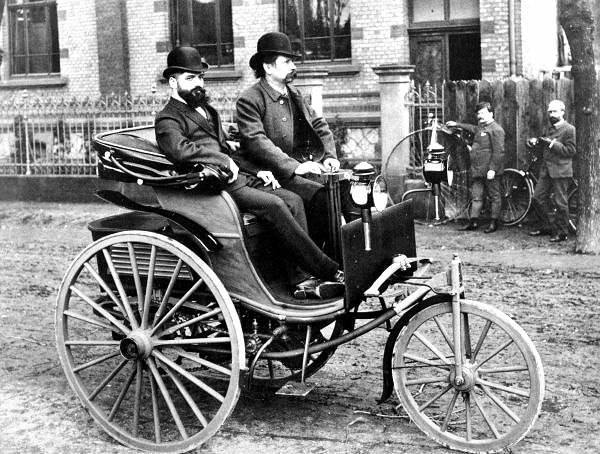 Карл Бенц веде свій перший запатентований автомобіль, Німеччина 1886 рік. 👁‍🗨 Момент Історії