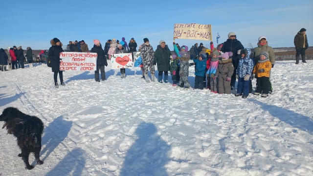 Село Седанка на Камчатке стало первым в Роzzии, где не осталось ни одного мужчины — все были мобилизованы или добровольно отп