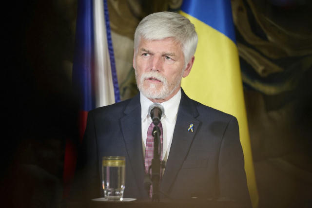 🇨🇿 Präsident der Tschechischen Republik: Die Ukraine muss sich mit dem „vorübergehenden“ Verlust von Gebieten abfinden Der 