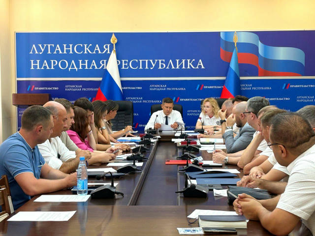 🏗️Леонид Пасечник: «Строительство многоквартирных жилых домов в регионе демонстрирует стабильный рост» 📌Леонид Пасечник в с