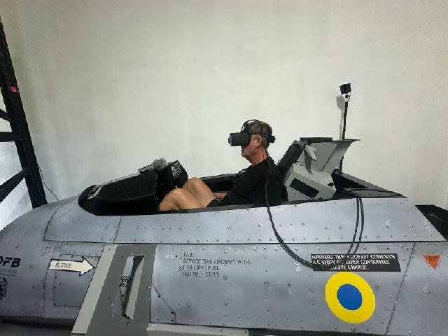 Колишній розробник ігор Mafia передав Україні другий симулятор F-16, — iRozhlas Керівник компанії Dogfight Boss із Брно, коли