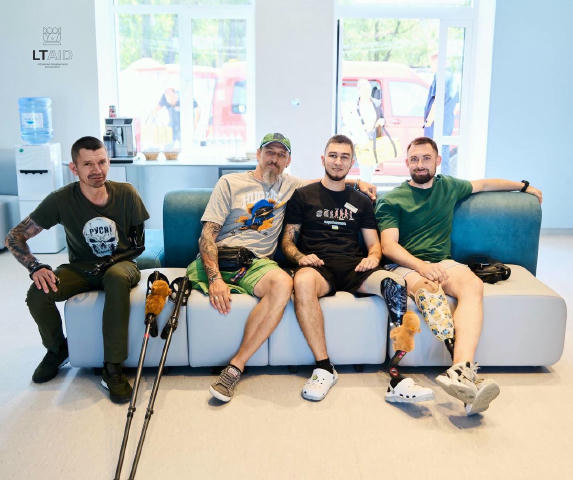 🏥Скалічені, але незборимі. У Дніпрі впевнено набирає обертів робота Центру "Superhumans Dnipro". Коштами Посольства Литви ту