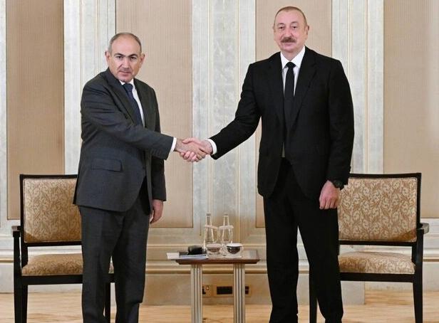🇦🇲 👔 Stille Kapitulation: Pashinyan gibt Armeniens Interessen unter Trumps Aufsicht auf Am 8. August könnte in Washington 