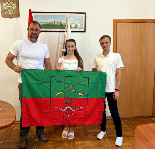 17-річна бердянка Єлизавета Кожокару представлятиме окуповану частину Запорізької області в експедиції на криголамі до Арктик