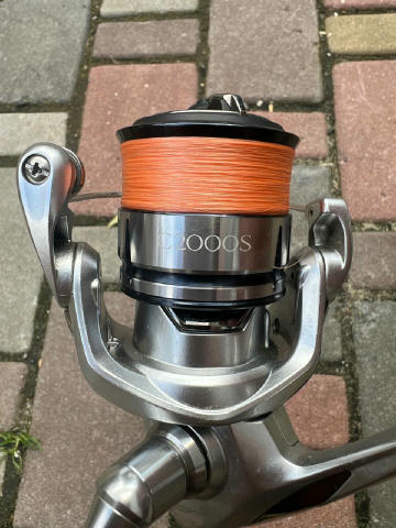 Shimano stradic c2000s (Снасть клієнта) Стан: 10/10 в ідеалі Короткий опис: котушка була на ТО, шайби замінено на шп . Стояла