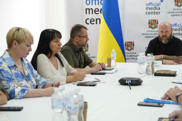 Невмотивованих зберігати немає сенсу, – представив концепцію «внутрішньої адміністративної реформи» Луганської облдержадмініс
