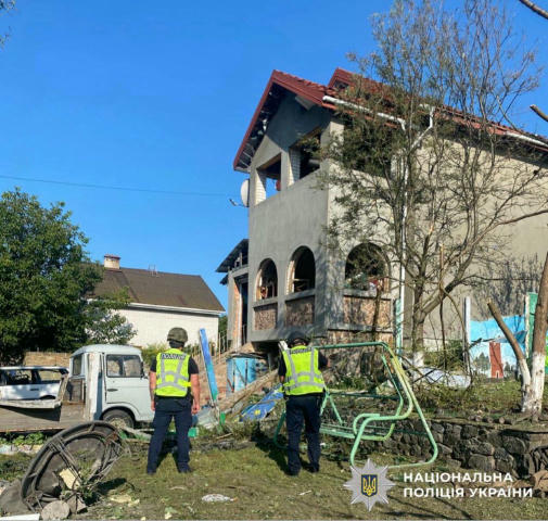 У Бучанському районі внаслідок атаки ворога дівчина та двоє жінок отримали гостру реакцію на стрес, повідомляє КОВА. В регіон