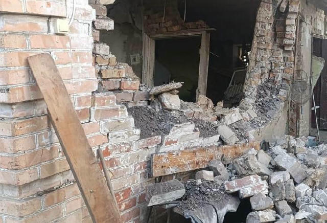 ❗️❗️Росіяни атакували Дніпро ракетами, є постраждалі та руйнування Сталися пожежі. Постраждали троє людей - 41-річна жінка та