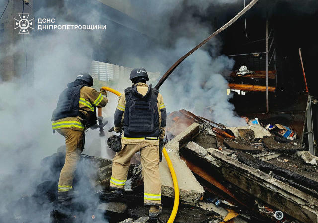 #Дніпро: внаслідок ворожої атаки постраждали троє людей Вранці росіяни завдали удару по місту. Поранення отримали жінка 1984 