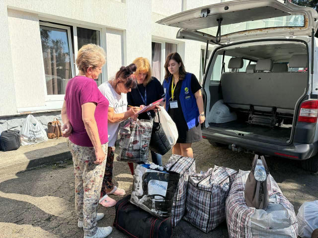 На Буковину з Донеччини та Дніпровщини прибули ще 14 людей. Їх вже поселили в одне із місць тимчасового проживання, де вони о