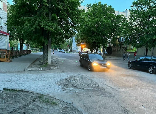 На Полтавщині планують підвищити безпеку дорожнього руху Полтавська облрада розробила програму на 2025-2028 роки, спрямовану 
