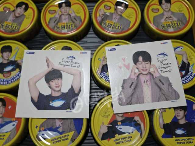 Наліпки з набору Dongwon Tuna у колаборації з Джином 🐟🤩 ☆nadinaaaaa ☆bstb2bts_ #btsnews #Jin @bts_family_ua