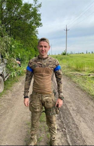 ‼️РЕАБІЛІТАЦІЯ ЗАХИСНИКУ‼️ На цих фото боєць харківʼянин Близнюк Антон 2002 р.н При виконанні бойових задач на Харківщині він