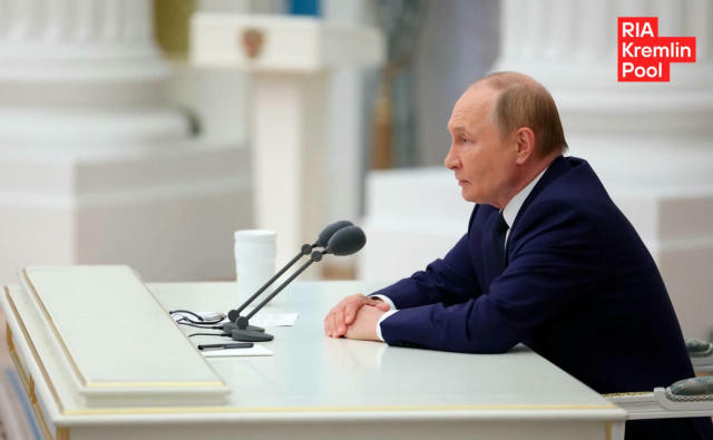 Лица участников совещания по подготовке к историческому российско-американскому саммиту