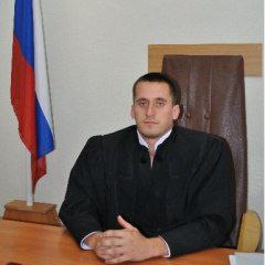 Мститель с «СВО» вернулся домой, узнал про измену супруги расеянки, и устроил судье персональную спецоперацию — с отрезанным 