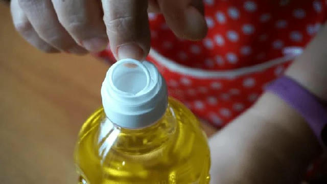❗️Идиоты говорили вырезать ПАПИЛЛОМЫ, а я вылечила их подсолнечным маслом! В 37 вскочили первые Папилломы и уродовали шею. Ма