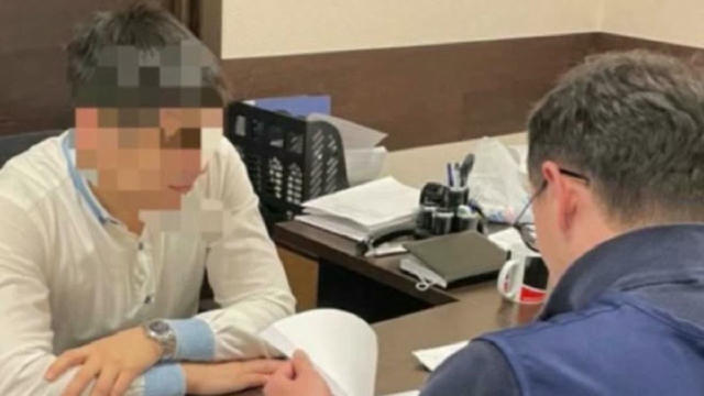 Жителю Челябинска из-за больших поступлений на карту налоговая служба предъявила претензии на сумму более 3 миллионов рублей 