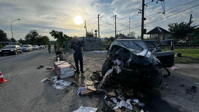 👮На Закарпатті жінка напідпитку врізалась у блокпост внаслідок чого загинув прикордонник — поліція Поліція повідомила, що жі