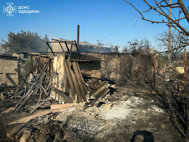 🧯 За минувшие сутки спасатели ГСЧС Одесской области затушили пожаров общей площадью 72 га. Кроме мелких пожаров сухой травы,