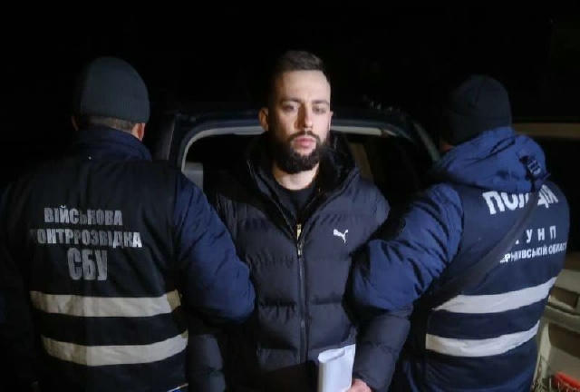 👮 Майор Осипенко, викритий на розкраданні продуктів у Десні, залишиться під домашнім арештом до осені "Завдяки розголосу, по