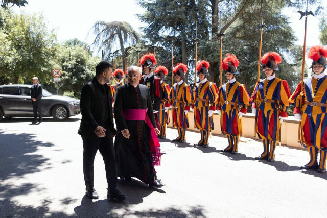 🇺🇦🇻🇦 Підсумки зустрічі Зеленського із Папою Римським: ➡️ пропозиція зустрічей на рівні лідерів у Ватикані, щоб зупинити в