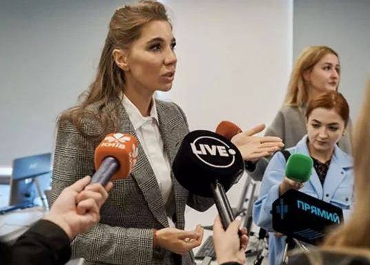 🚨 Підсанкційна голова iBox Bank Альона Шевцова відповість за махінації у суді Бюро економічної безпеки передало до суду спра