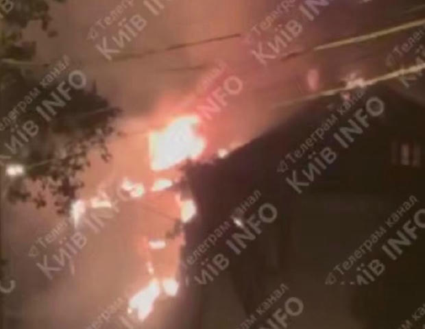 ❗️В Киеве госпитализировали двоих пострадавших: вражеские БпЛА еще заходят на город – Кличко 📌Шевченковский район Спасатели 