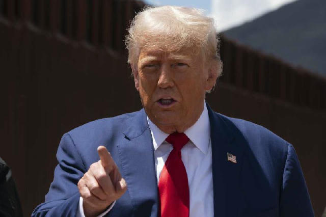 ⚡️Трамп анонсировал серьезное заявление о России, об этом он рассказал в интервью телеканалу NBC News. Уточнять какие-либо де