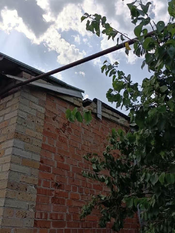 🔫Сьогодні о 14:30 відбувся ворожий обстріл зі ствольної артилерії по м.Костянтинівка. Внаслідок обстрілу поранення отримала 