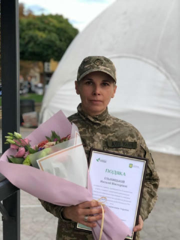 Атака на Редкодуб...Батальон Азов кинул на маленькое село два взвода пехоты...Село они конечно взяли...Погибло четыре российс